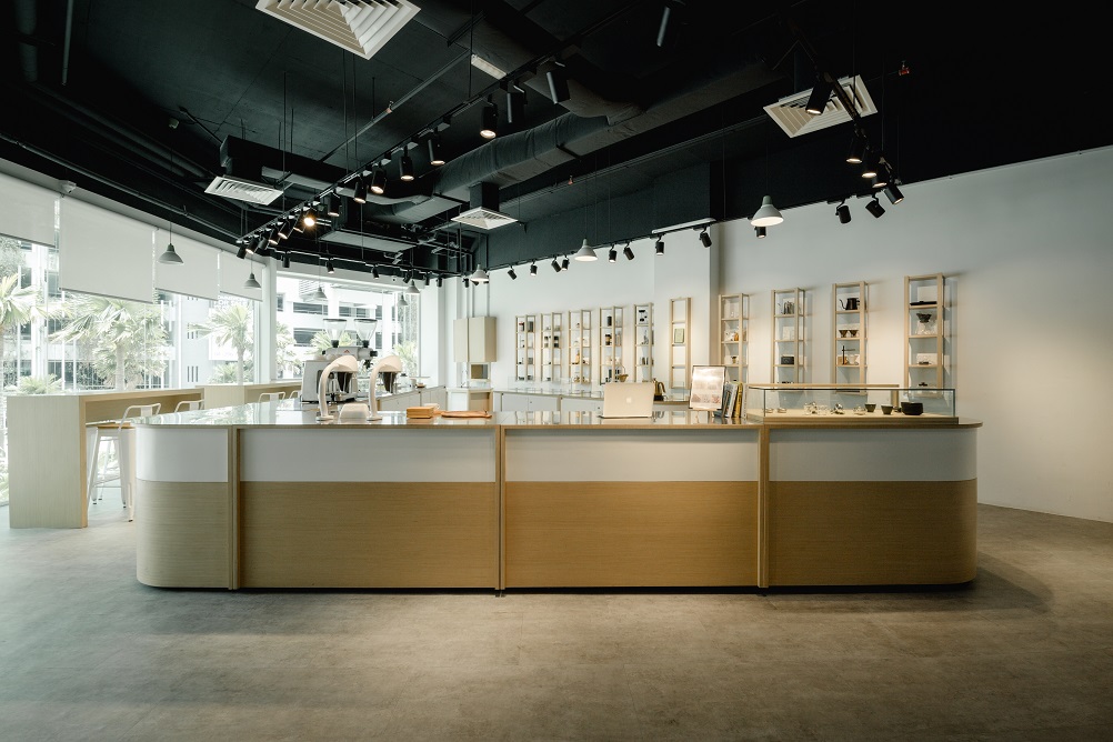 Frank Laurent Corner Unit